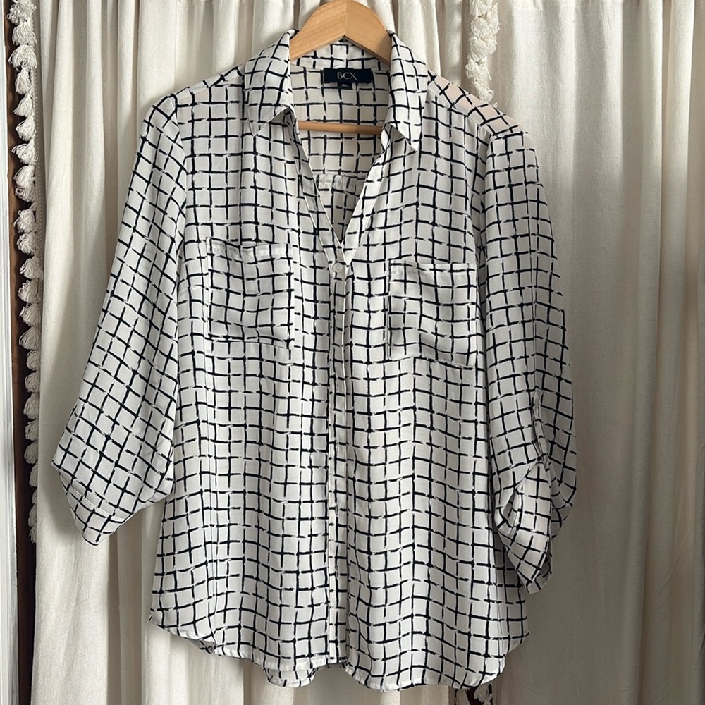 Black and white BCX quarter sleeve button down